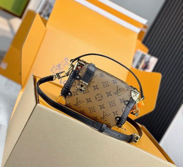 LV Replica Bags Trunk M47139 18×12.5x8cm
