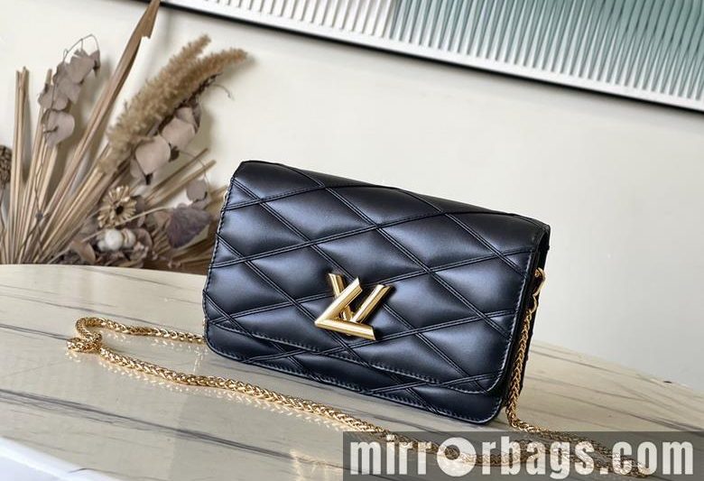 LV Replica Bags M13139 12x5x20cm