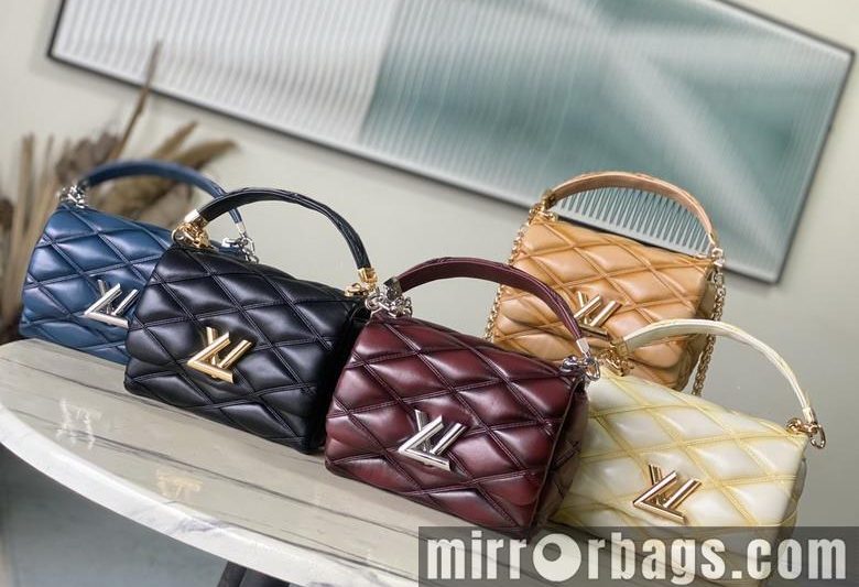LV Replica Bags M12567 14x9x20cm