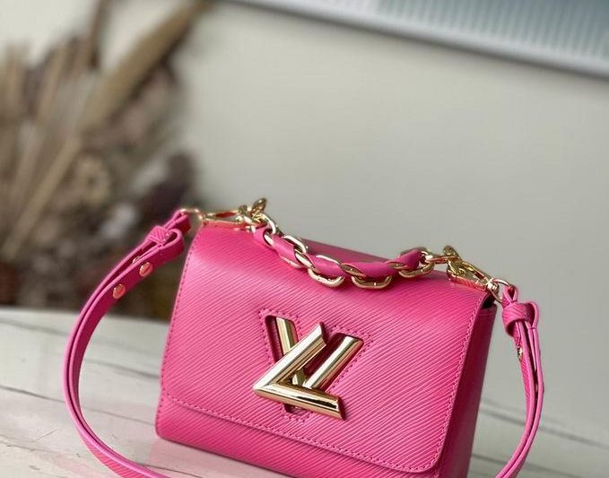 LV Replica Bags Twist M21719 19x15x9cm
