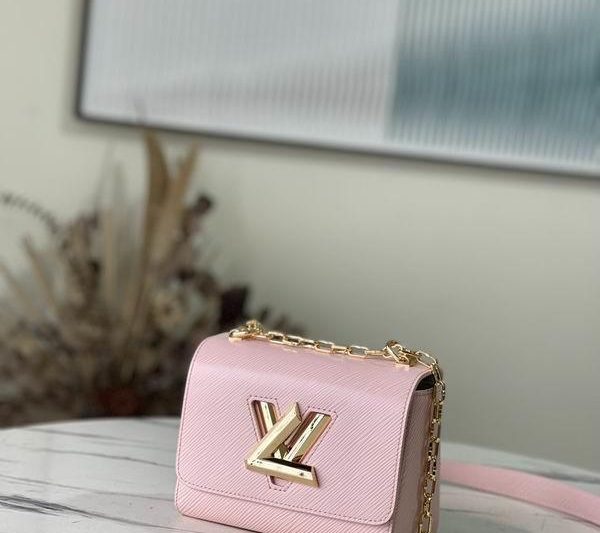 LV Replica Bags Twist M21027 19x15x9cm