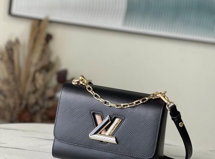 LV Replica Bags Twist M21031 23x17x9.5cm