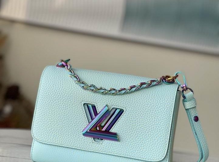 LV Replica Bags Twist M20694 23x17x9.5cm