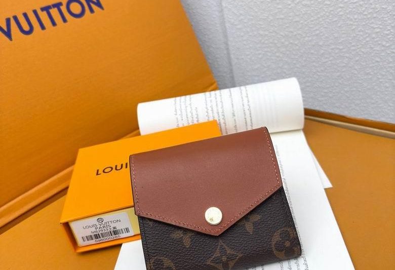 LV Replica Bags M62933  3