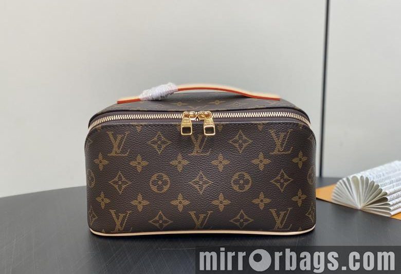 LV Replica Bags Toiletry M11750 24x13x13cm3