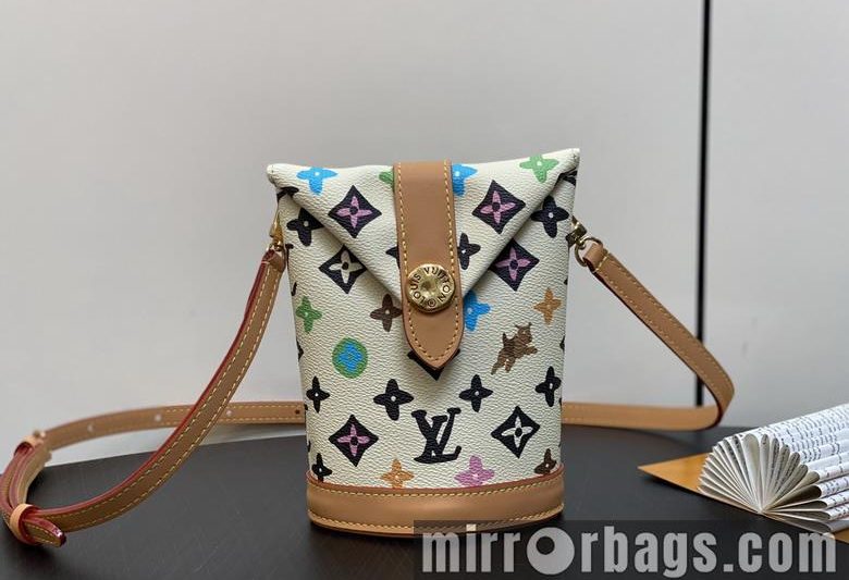 LV Replica Bags Tyler M83344 12.5x18x8.5cm