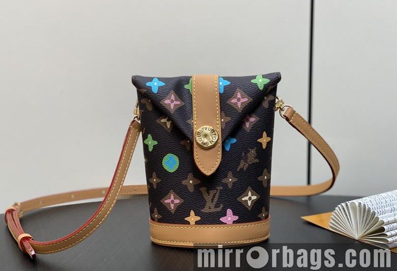 LV Replica Bags Tyler M83344 12.5x18x8.5cm