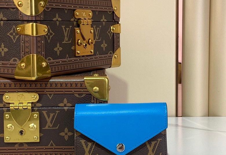 LV Replica Bags Victorine m12885 12×9.5×2.5cm