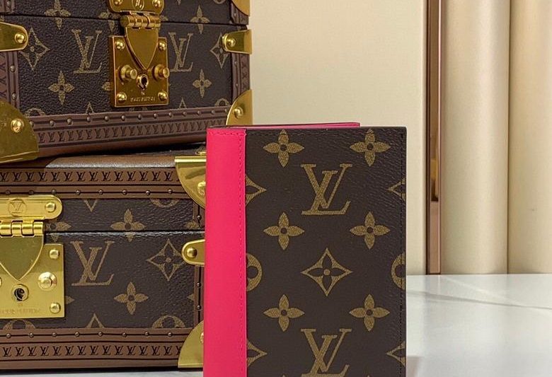LV Replica Bags m12825 14×2.5x10cm