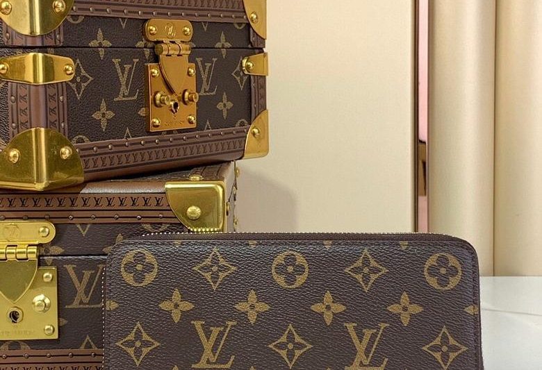 LV Replica Bags Clemence m12883 20x9x2cm