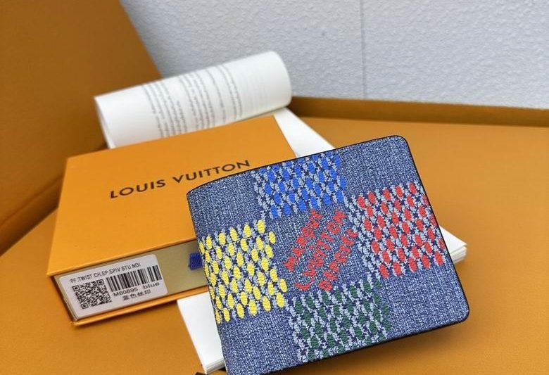 LV Replica Bags M60895 11.5X9X1.5cm