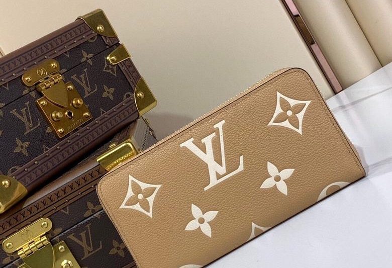 LV Replica Bags Zippy M12755 19.5×10.5×2.5cm