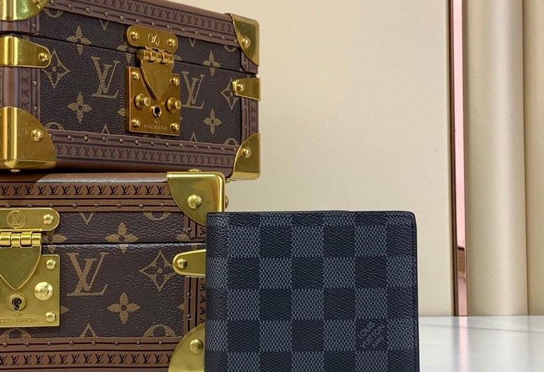LV Replica Bags Multiple M12665 9×1.5×11.5cm