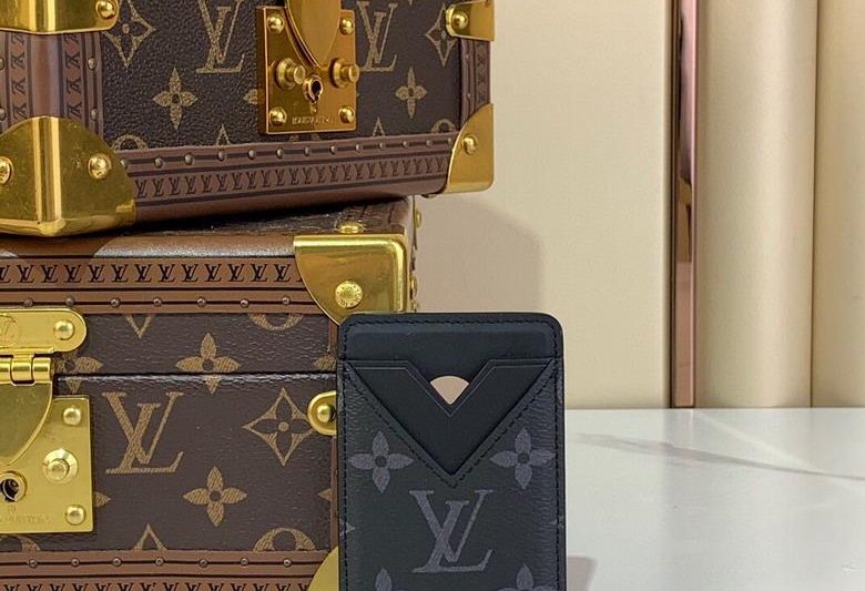 LV Replica Bags m13185 9.5×0.5×6.5cm