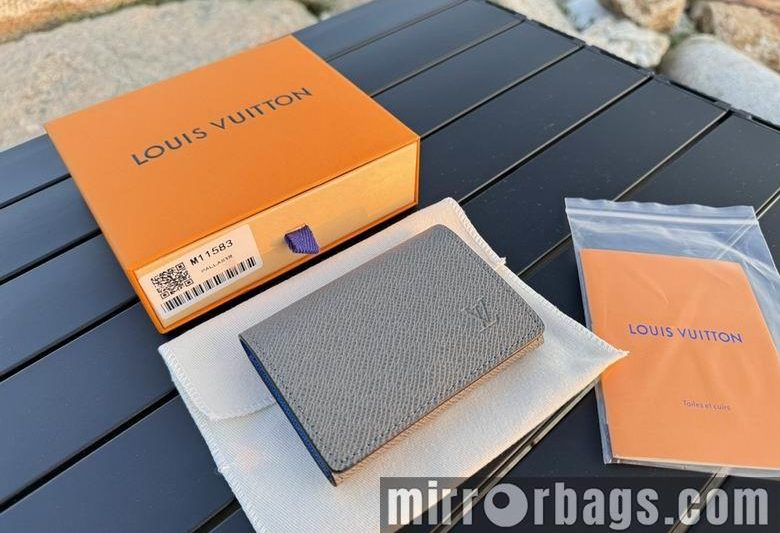 LV Replica Bags M11583 10.5X8cm