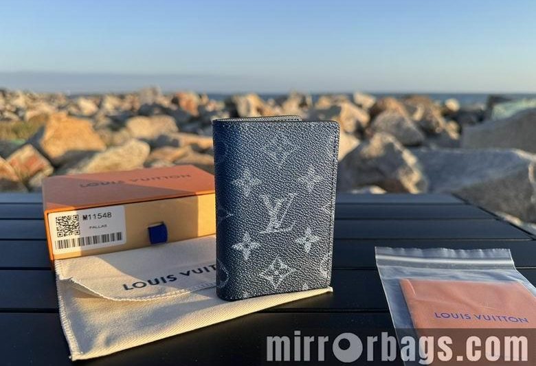 LV Replica Bags M11548 7.5X11.1X1cm  2colour