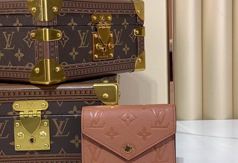 LV Replica Bags Victorine M41938 12×9.5×2.5cm