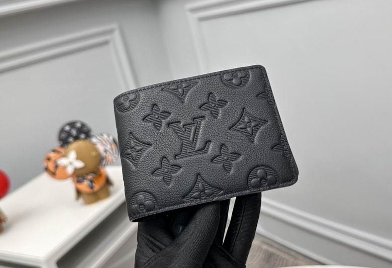 LV Replica Bags M62901 11.5X9X1.5cm