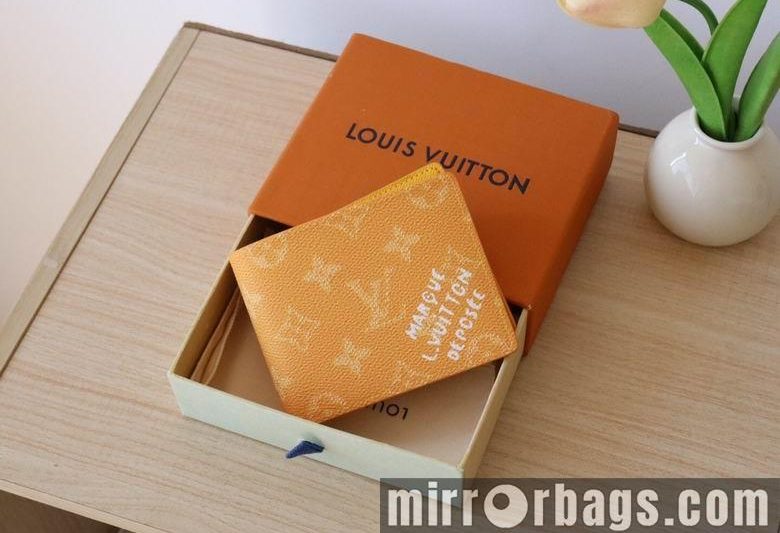 LV Replica Bags M12866 11X9X2cm