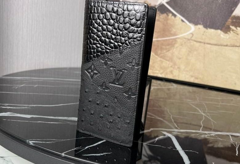 LV Replica Bags M84668 10X19X2cm