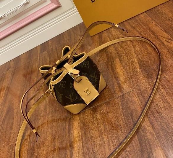 LV Replica Bags M57099 11.5X12X11.5cm