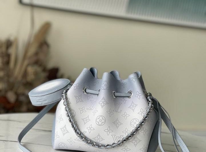 LV Replica Bags Bella M20507 19x22x14cm