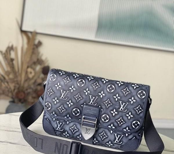 LV Replica Bags Archy M21358 35x24x8cm