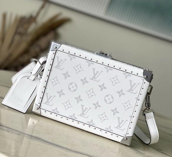 LV Replica Bags Clutch M11049 24×16.5x8cm