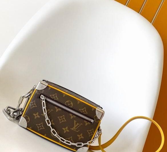 LV Replica Bags M44480 18.5X13X8cm