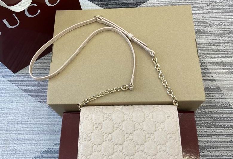 Gucci Replica Bags Emblem 818705 20X12.5X4cm MP 2colour