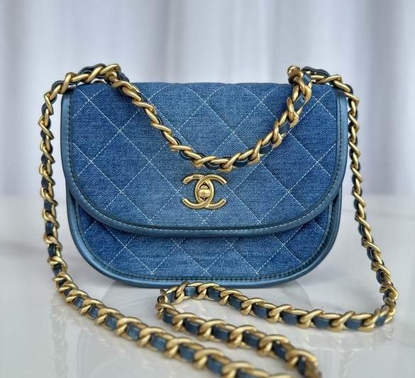 Chanel Replica Bags AS4850 20X16X7.5cm BL