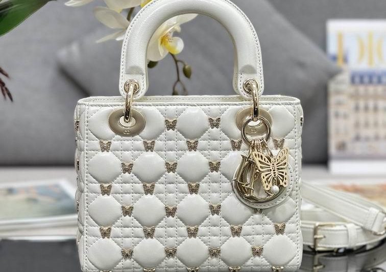 Dior Replica Bags M0538 20x17x8cm wz