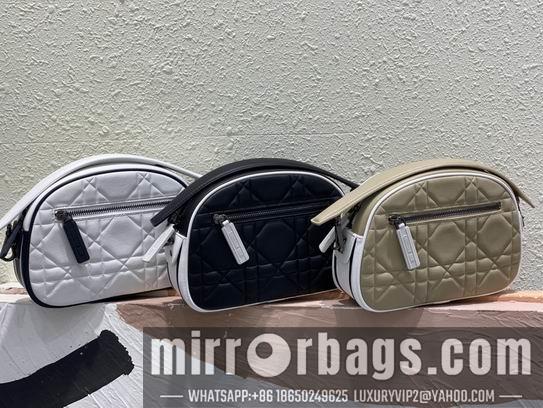 Dior Replica Bags信使包 22cm yz