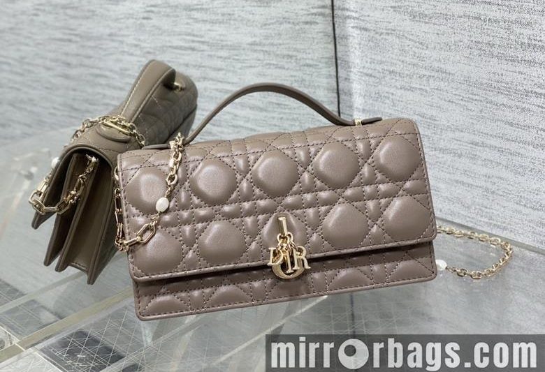 Dior Replica Bags 0604 21x11x5cm wo4