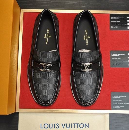LV Replica Shoes LV size 38-45 hnh0331