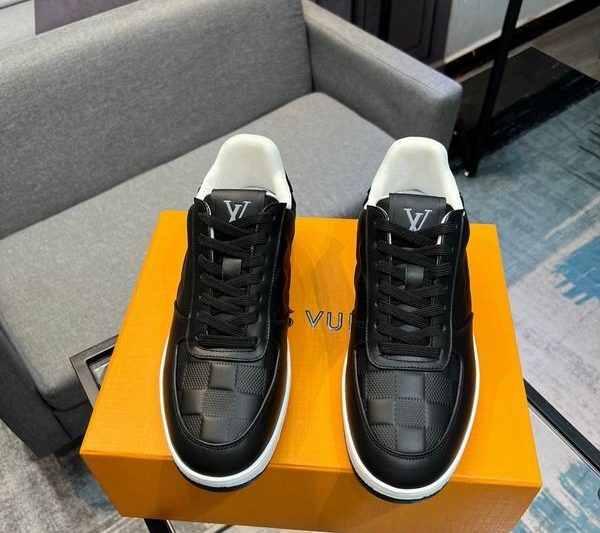 LV Replica Shoes LV size 39-45 hnh0341