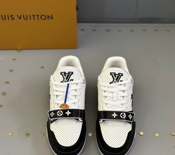 LV Replica Shoes LV size 38-46 hnh0335