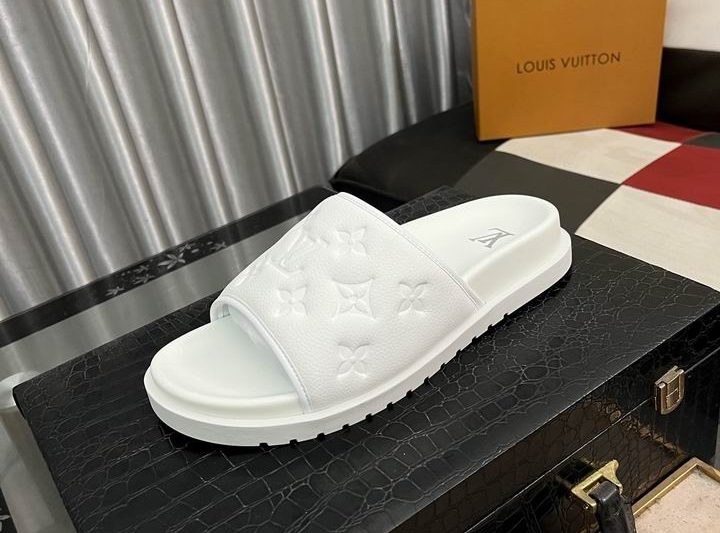 LV Replica Shoes LV size 38-44 hnh0305