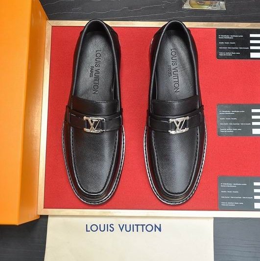 LV Replica Shoes LV size 38-45 mnf0755