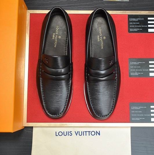 LV Replica Shoes LV size 38-45 mnf0750