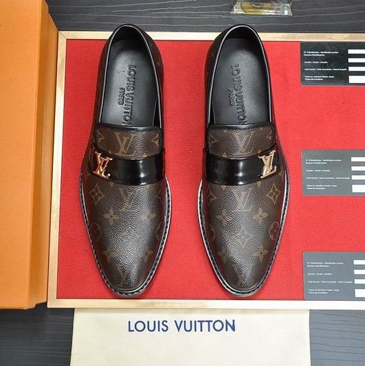 LV Replica Shoes LV size 38-45 mnf0748