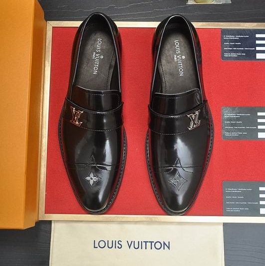 LV Replica Shoes LV size 38-45 mnf0662
