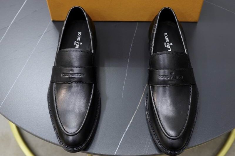 LV Replica Shoes LV size 38-45 mnf0650