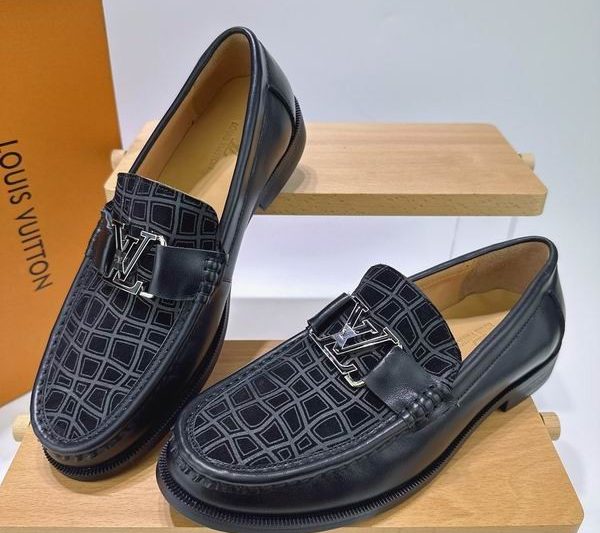 LV Replica Shoes LV size 38-45 mnf0632