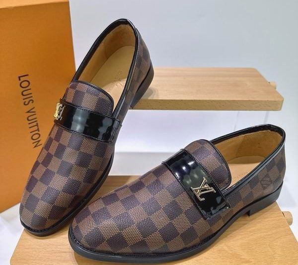 LV Replica Shoes LV size 38-45 mnf0627
