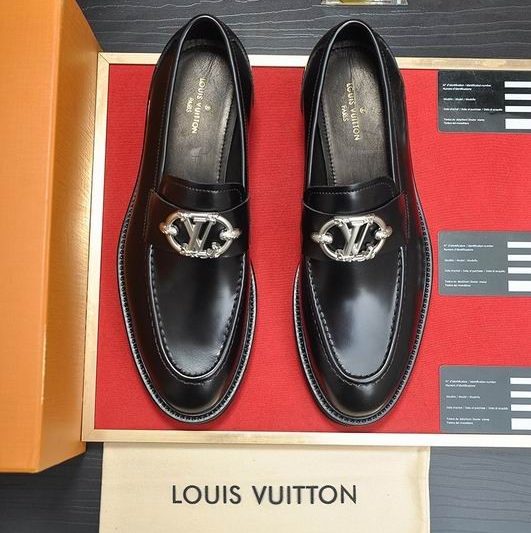 LV Replica Shoes LV size 38-45 mnf0615