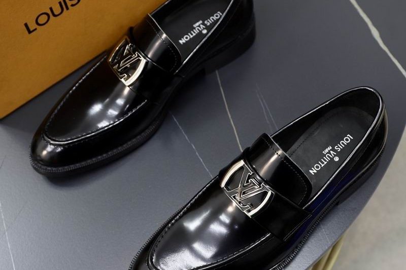 LV Replica Shoes LV size 38-45 mnf0606