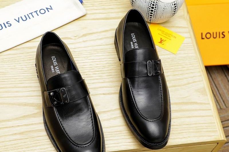 LV Replica Shoes LV size 38-45 mnf0601