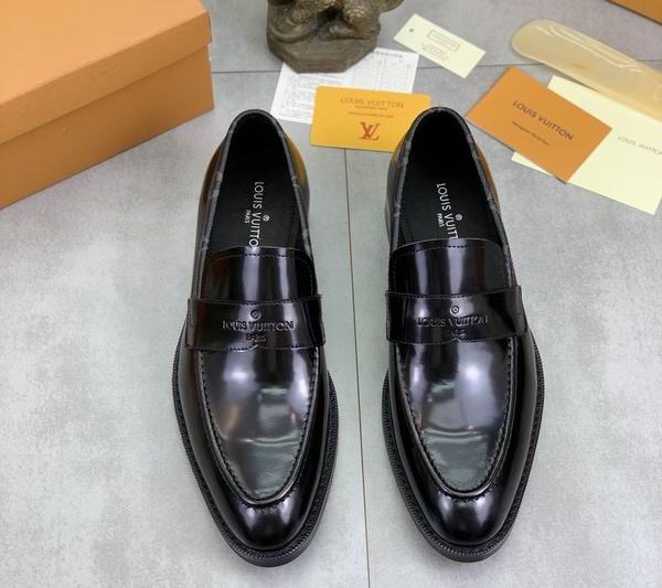 LV Replica Shoes LV size 38-46 mnf0573