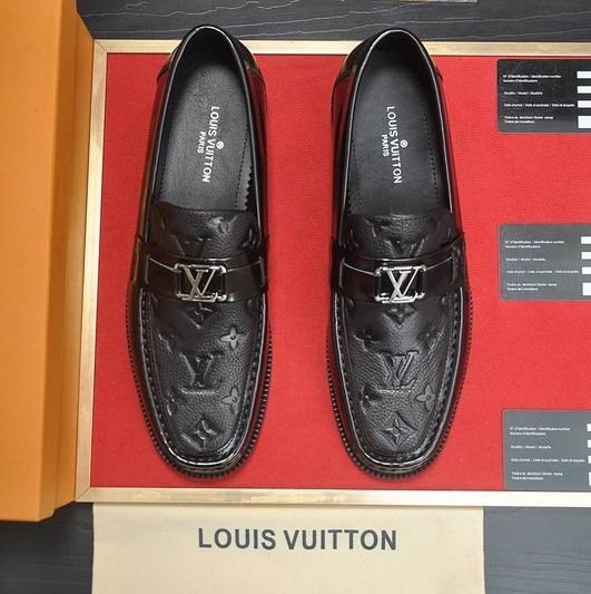 LV Replica Shoes LV size 38-45 mnf0560